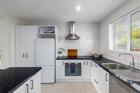 Photo of property in 2/9 Erica Street, Papanui, Christchurch, 8053