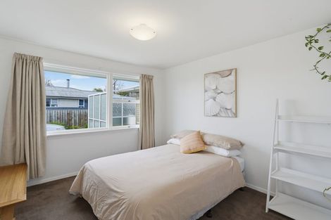 Photo of property in 16 Colesbury Street, Bishopdale, Christchurch, 8053