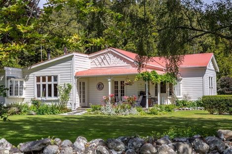 Photo of property in 977 Kakariki Road, Eketahuna, 4995