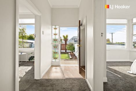 Photo of property in 10 Argyle Street, Mornington, Dunedin, 9011