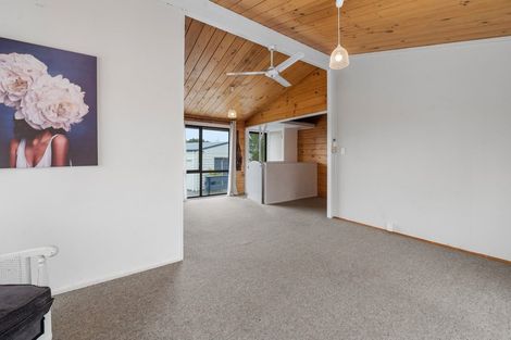 Photo of property in 39 Waianiwa Place, Tokoroa, 3420