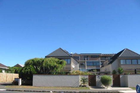 Photo of property in 5/40 Kitchener Road, Milford, Auckland, 0620