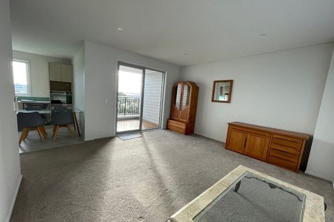 Photo of property in 7 Ceramic Lane, New Lynn, Auckland, 0600