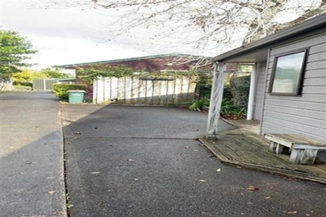 Photo of property in 1/17 Exeter Place, Unsworth Heights, Auckland, 0632