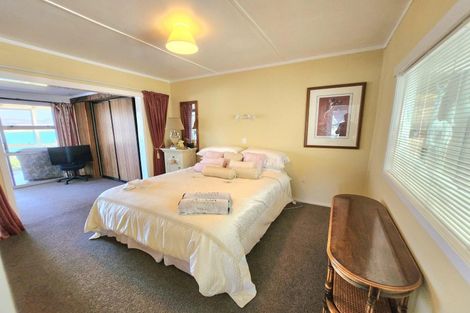 Photo of property in 166 Haven Street, Moeraki, 9482