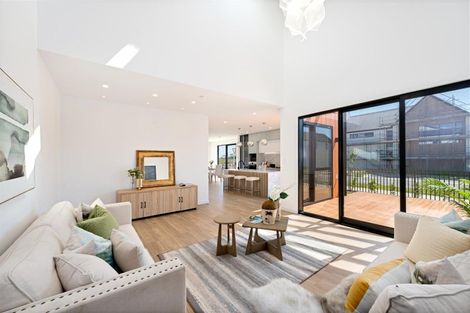 Photo of property in 67 Maungakaraka Road, Karaka, 2580