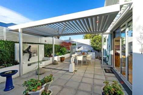 Photo of property in 76a Glandovey Road, Fendalton, Christchurch, 8052