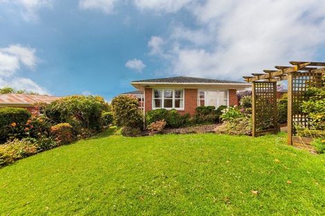 Photo of property in 4301 Great North Road, Glendene, Auckland, 0602