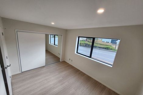 Photo of property in 103 Trias Road, Totara Vale, Auckland, 0629