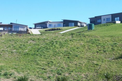 Photo of property in 14 Puka Place, Raglan, 3225