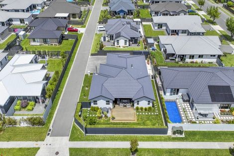 Photo of property in 4 Young Place, Taradale, Napier, 4112