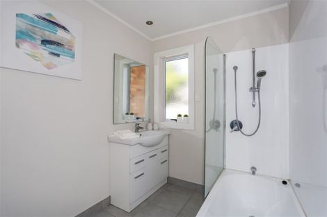 Photo of property in 18 Valley Road, Pukekohe, 2120