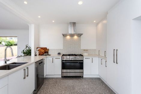 Photo of property in 34 Te Kauri Place, Helensville, 0800