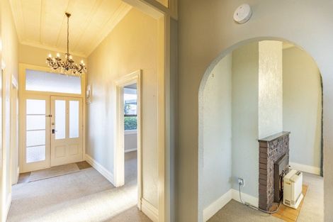 Photo of property in 19 Havelock Road, Hospital Hill, Napier, 4110