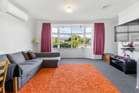 Photo of property in 30 Parsonage Road, Waimate, 7924