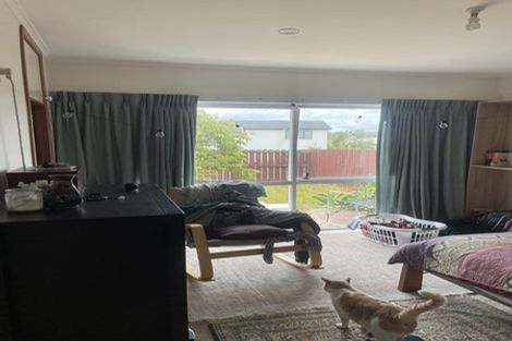 Photo of property in 1/166 Rangatira Road, Beach Haven, Auckland, 0626