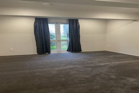 Photo of property in 13 Fowey Avenue, Te Atatu South, Auckland, 0610