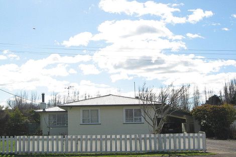 Photo of property in 35 Francis Drake Street, Waipukurau, 4200
