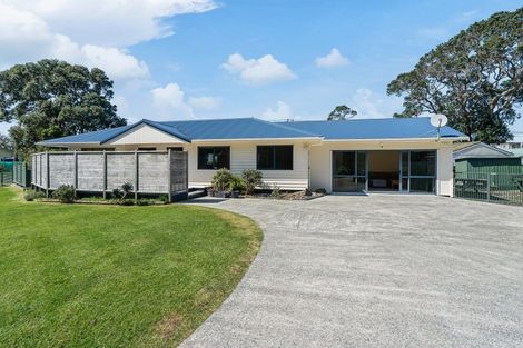 Photo of property in 9 Motutara Road, Oakura, Hikurangi, 0184