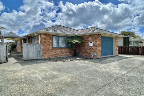 Photo of property in 17 Phar Lap Grove, Trentham, Upper Hutt, 5018