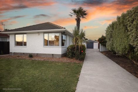 Photo of property in 80 Pacific Road, North New Brighton, Christchurch, 8083