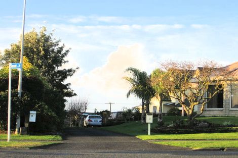 Photo of property in 8 Western Heights Drive, Western Heights, Hamilton, 3200