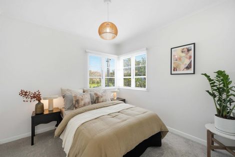 Photo of property in 2/76 Wairoa Road, Narrow Neck, Auckland, 0624