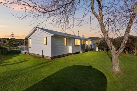 Photo of property in 690 Haruru Road, Kaukapakapa, 0873