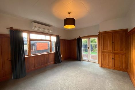 Photo of property in 102 Hawford Road, Opawa, Christchurch, 8023