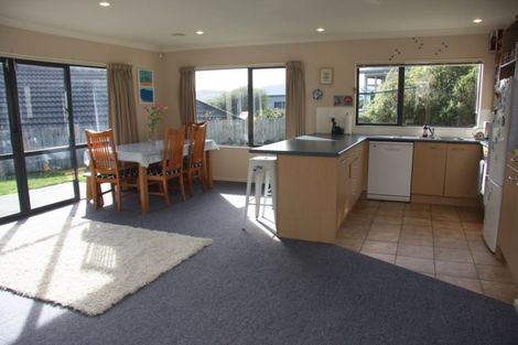 Photo of property in 40 Furlong Crescent, Churton Park, Wellington, 6037