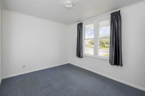 Photo of property in 12 Stuckey Street, Levin, 5510