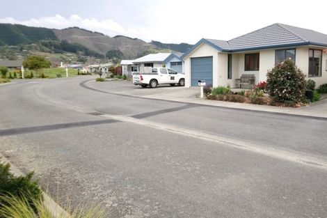 Photo of property in 16 The Drive, Richmond, 7020