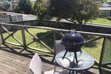 Photo of property in 5 Capitol Road, Matakatia, Whangaparaoa, 0930