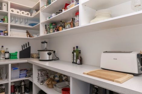 Photo of property in 14 Windsor Street, Richmond Heights, Taupo, 3330