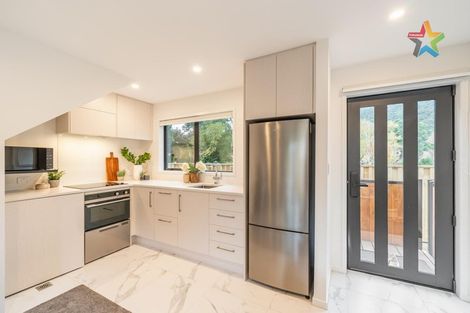 Photo of property in 6/148 Riverside Drive, Waiwhetu, Lower Hutt, 5010