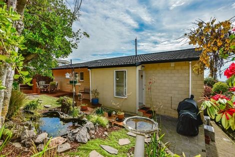 Photo of property in 220b Mount Pleasant Road, Mount Pleasant, Christchurch, 8081