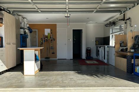 Photo of property in 27 Trauzer Place, Flagstaff, Hamilton, 3210