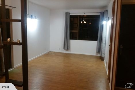 Photo of property in 5 Foley Place, Torbay, Auckland, 0632