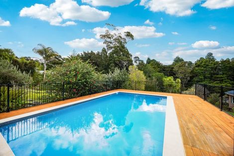 Photo of property in 40 Pupuke Road, Hillcrest, Auckland, 0627