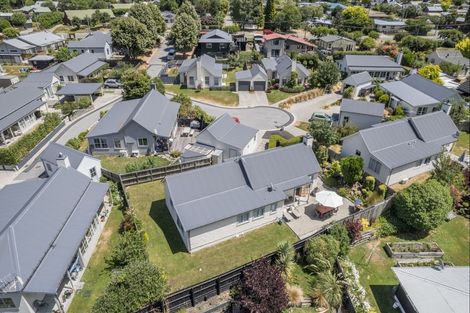 Photo of property in 12 Fletcher Way, Arrowtown, 9302