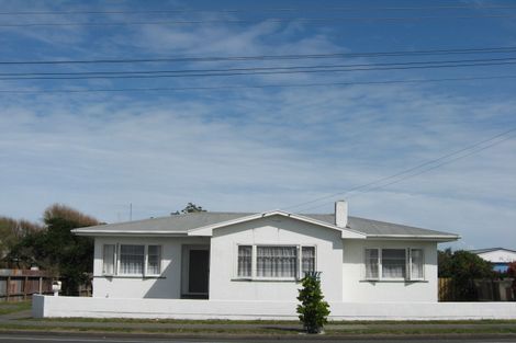 Photo of property in 49 Cornfoot Street, Castlecliff, Whanganui, 4501