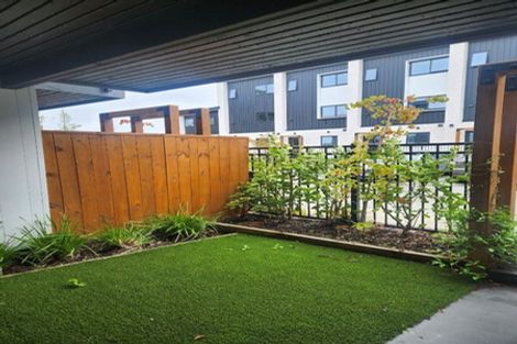 Photo of property in 5/61 Matipo Road, Te Atatu Peninsula, Auckland, 0610