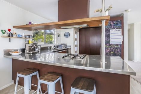 Photo of property in 1 The Spinney, Titahi Bay, Porirua, 5022