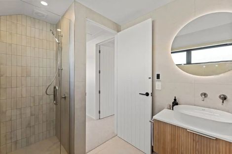 Photo of property in 1/60 Innes Road, 8014