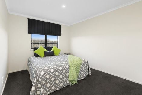 Photo of property in 52 Drabble Crescent, Papamoa Beach, Papamoa, 3118