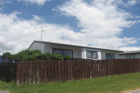 Photo of property in 66 Atuaroa Avenue, Te Puke, 3119