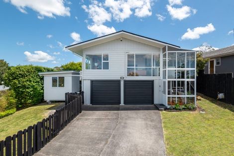 Photo of property in 7 Charmaine Road, Torbay, Auckland, 0630