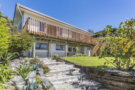 Photo of property in 14 Kenef Road, Paremata, Porirua, 5024