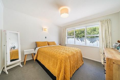 Photo of property in 20a Holyoake Crescent, Avalon, Lower Hutt, 5011