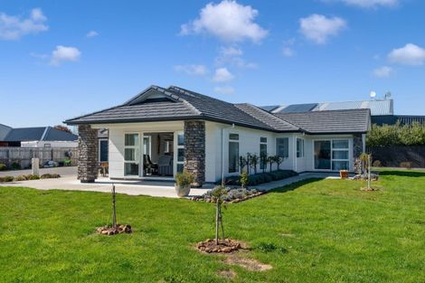 Photo of property in 13 Kea Court, Carterton, 5713